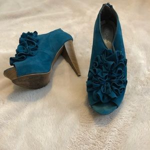 Blue ruffle heels